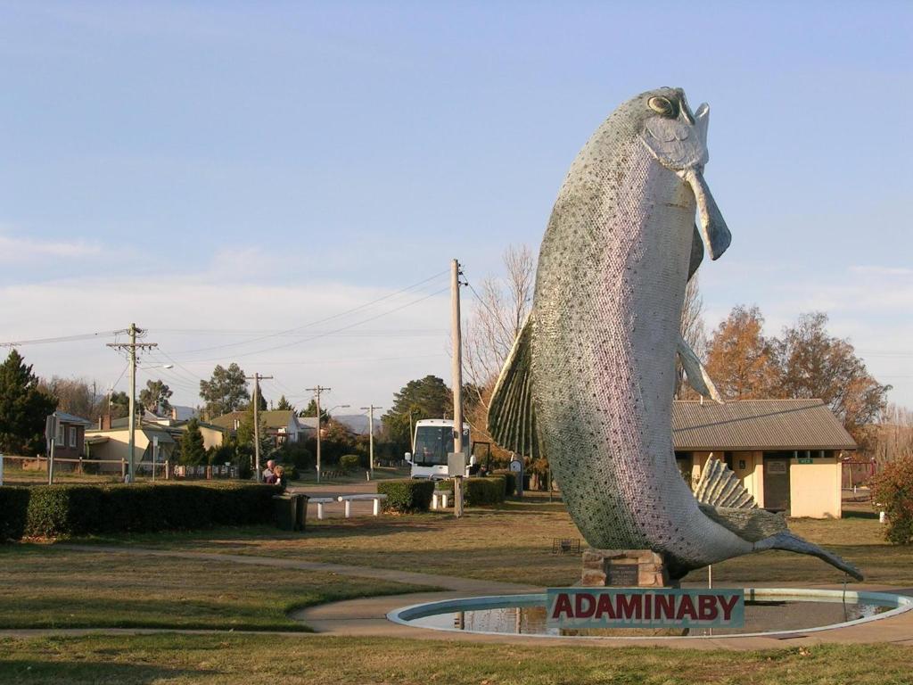 Cooma Motor Lodge Motel Exterior photo